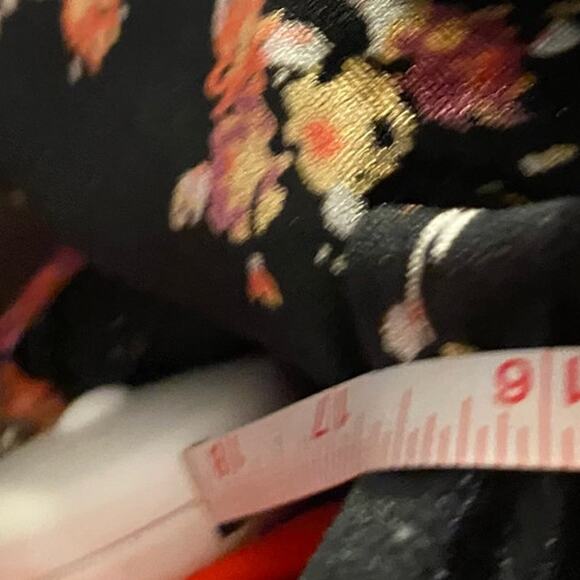 Ecate Black Velour Skirt Size M Soft Mini - Picture 5 of 5